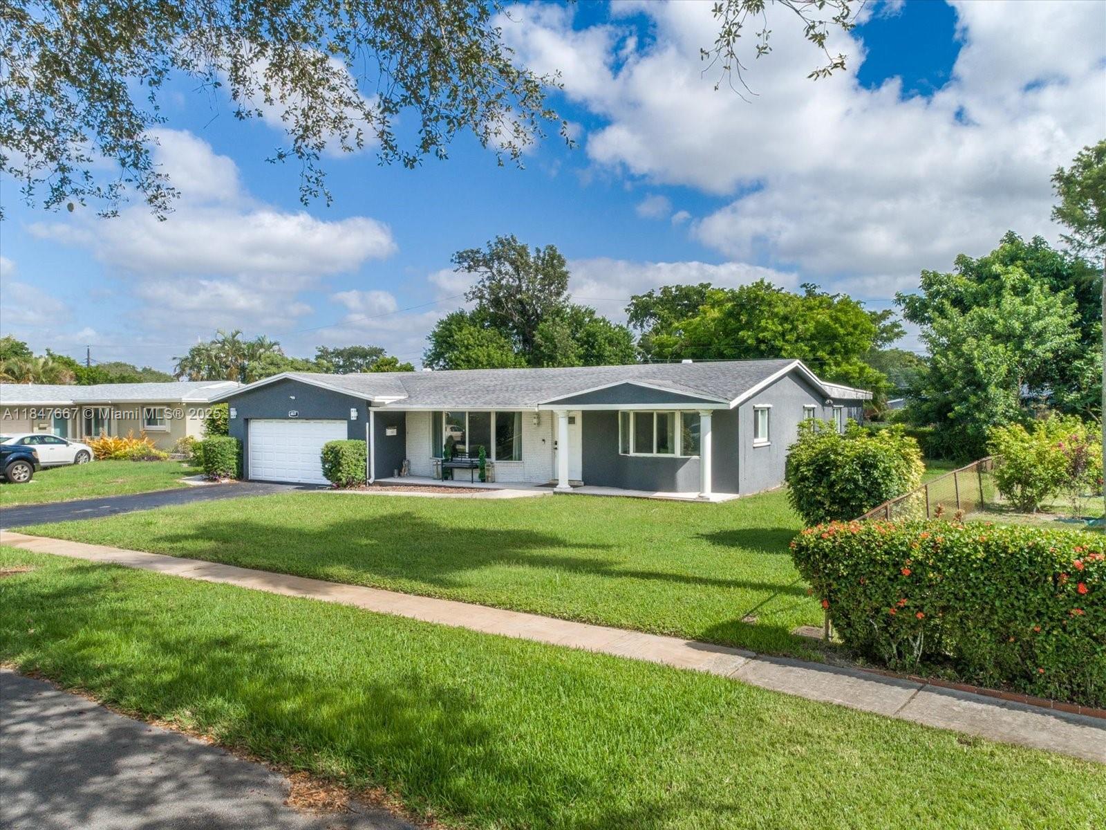 Property Photo: 4837 NW 8th St FL 33317