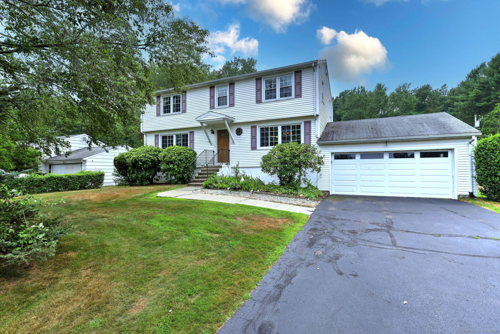 Property Photo:  44 Laura Road  CT 06514 