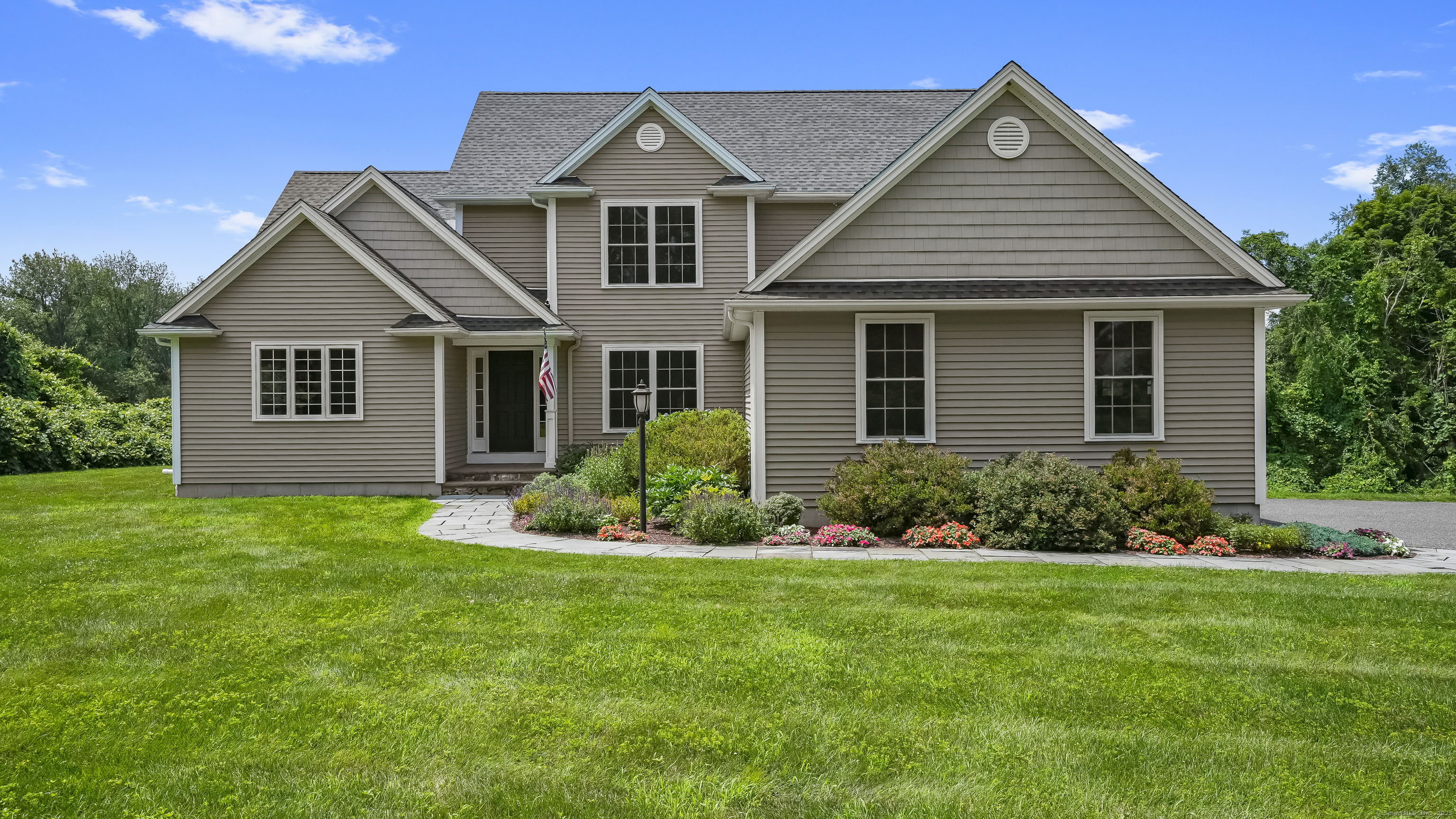 44 Boggs Hill Road  Newtown CT 06470 photo