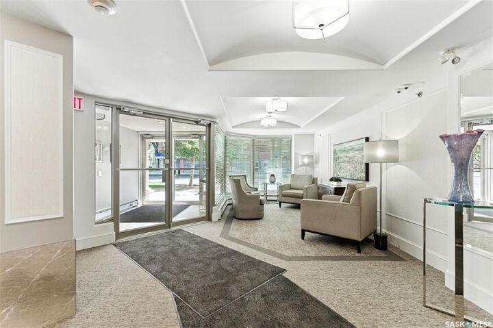 Property Photo:  303 5th Avenue N 401  SK S7K 2P6 