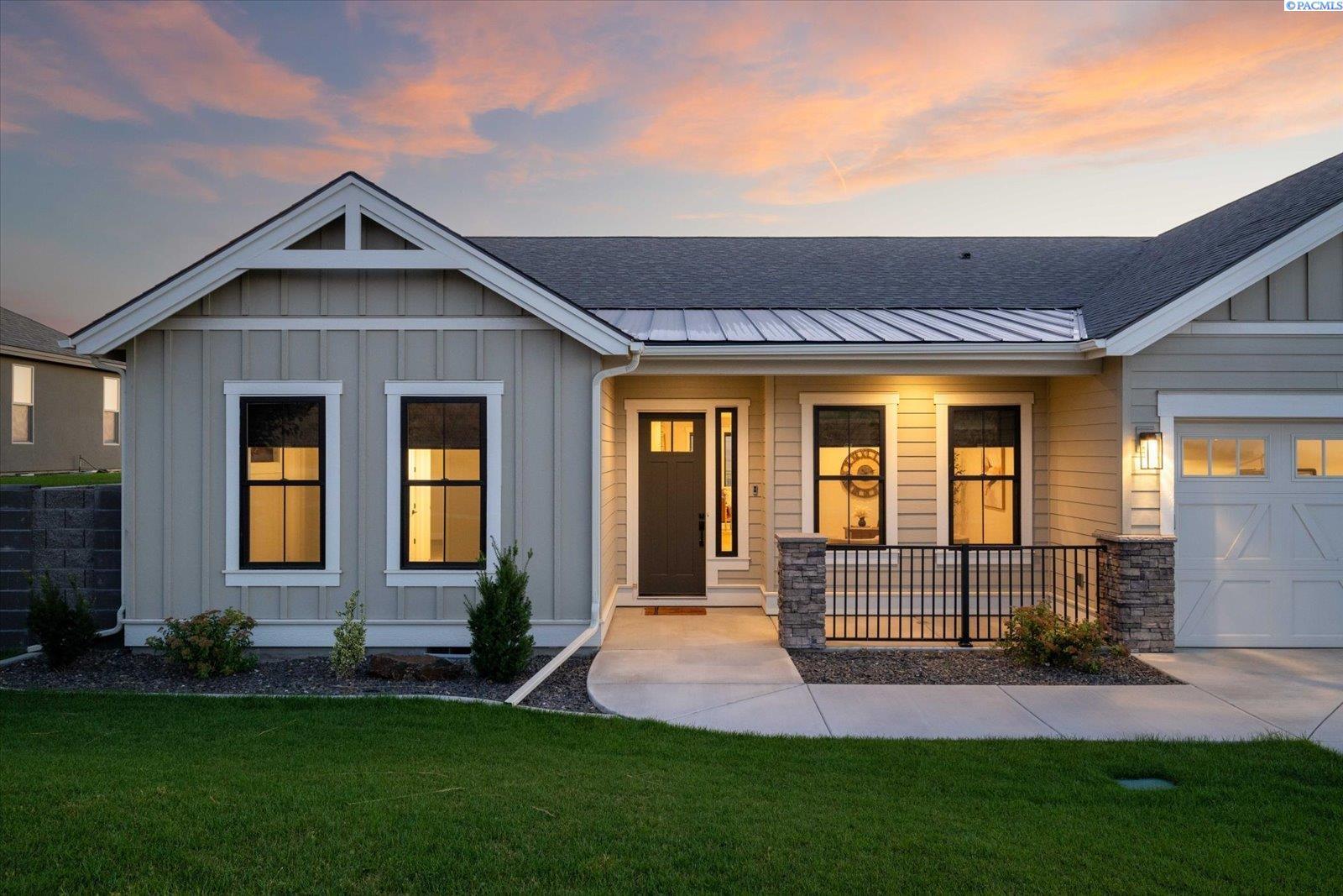Property Photo: 2303 Skyview Lp WA 99352-8017