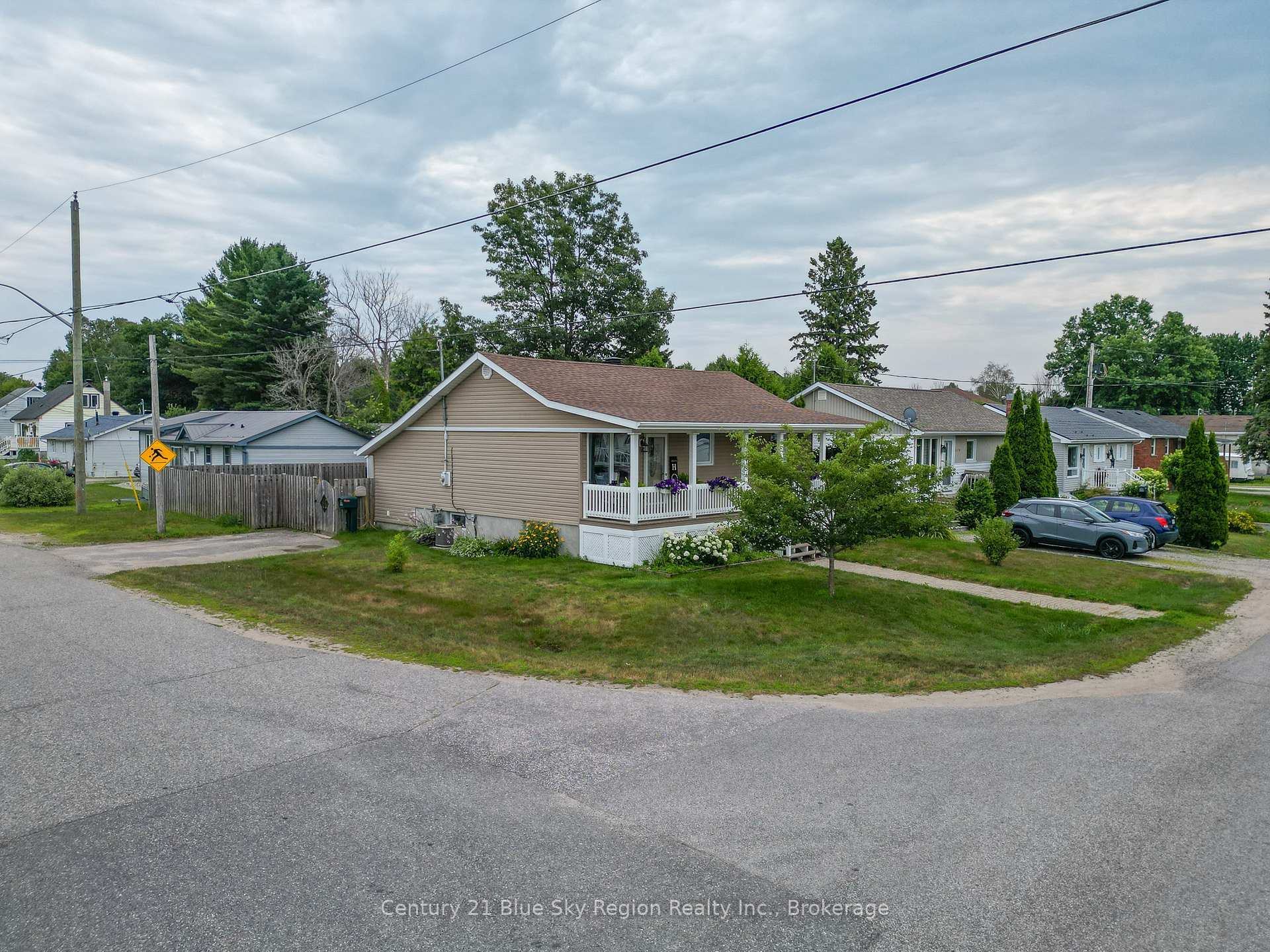 Property Photo:  1186 Frost Street  ON P1B 6C9 