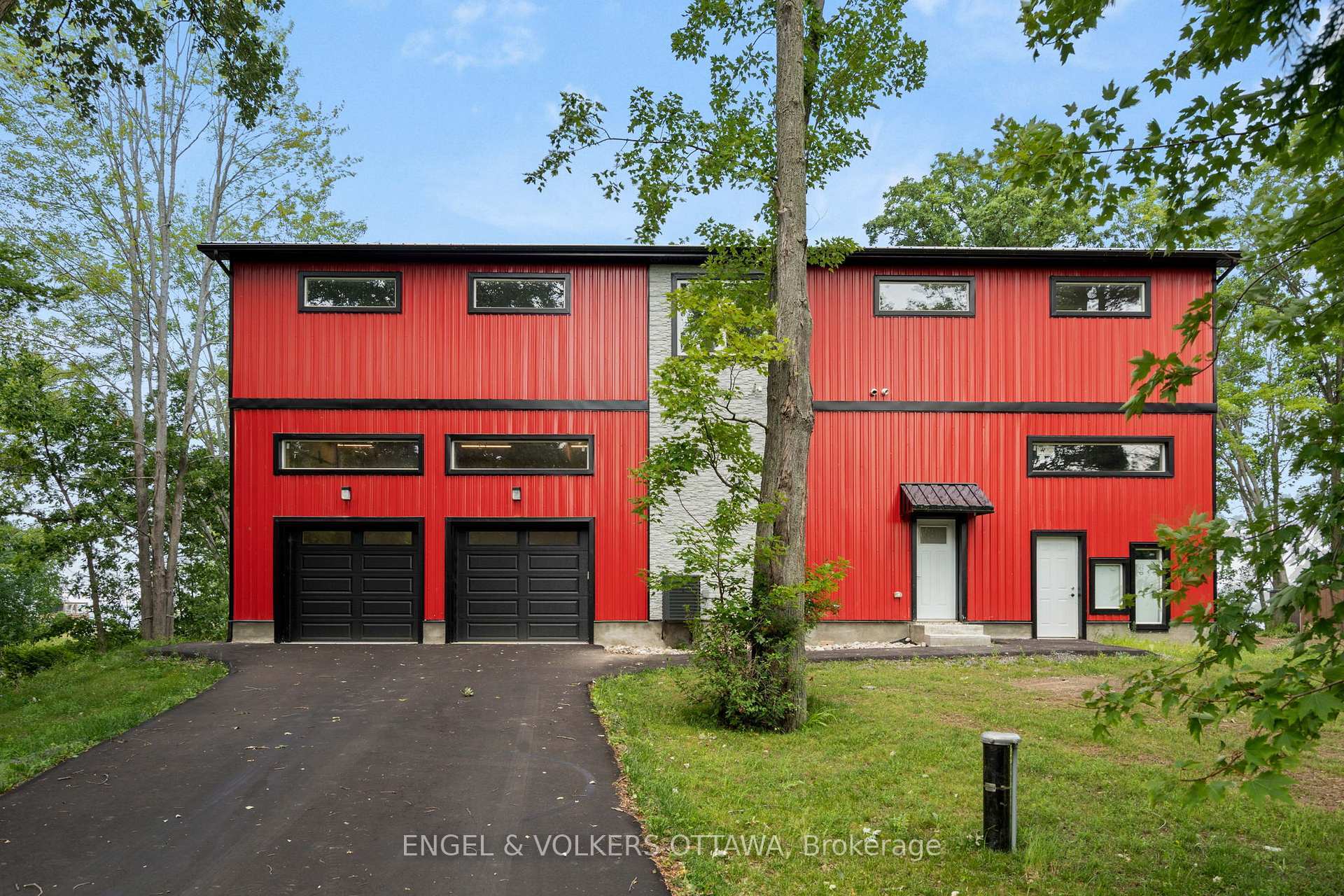 Property Photo: 866 Bayview Drive ON K0A 3M0