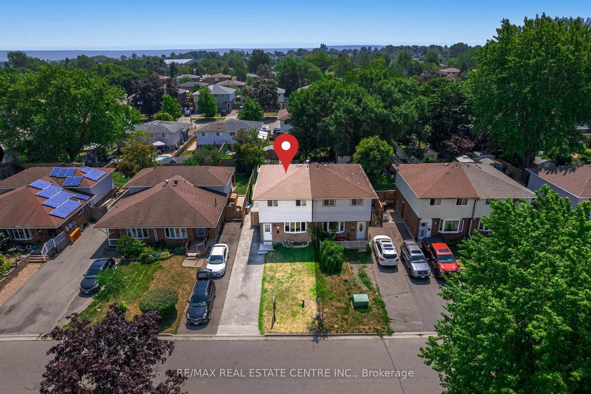Property Photo: 244 Kinmount Crescent ON L1J 3T7
