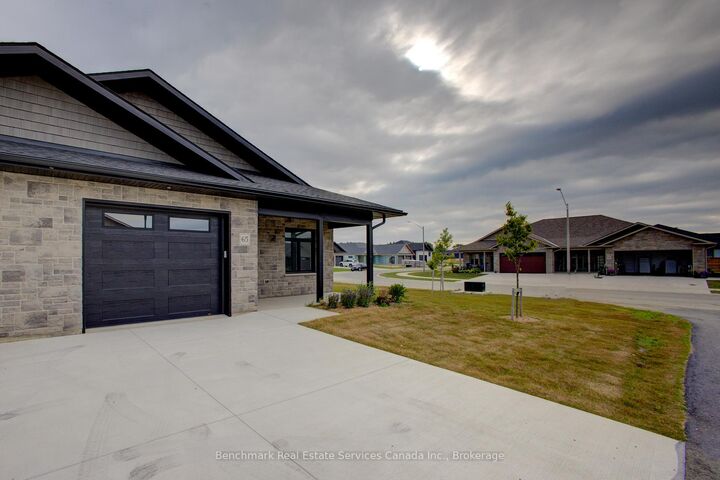Property Photo: 65 Cavalier Crescent ON N0G 2R0
