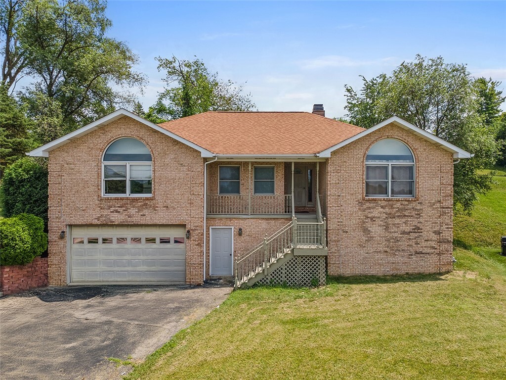 Property Photo:  205 Veneze Dr  PA 15205 