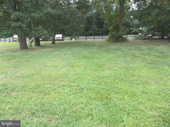 Property Photo: 1137 Tristram Circle 1137 NJ 08051