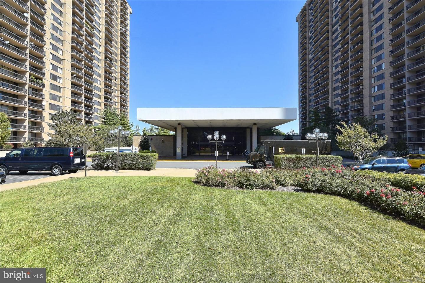 Property Photo: 3701 S George Mason Drive 2410N VA 22041