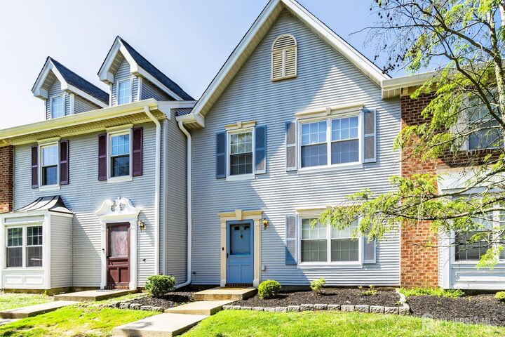 19 Albury Way  North Brunswick NJ 08902 photo