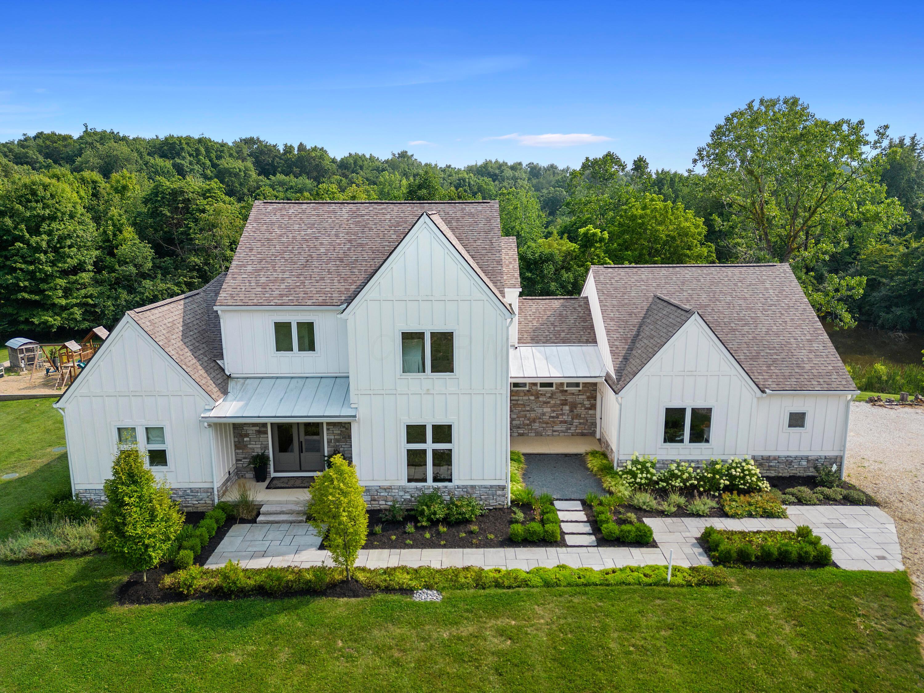 Property Photo: 4181 Corner Road OH 43001