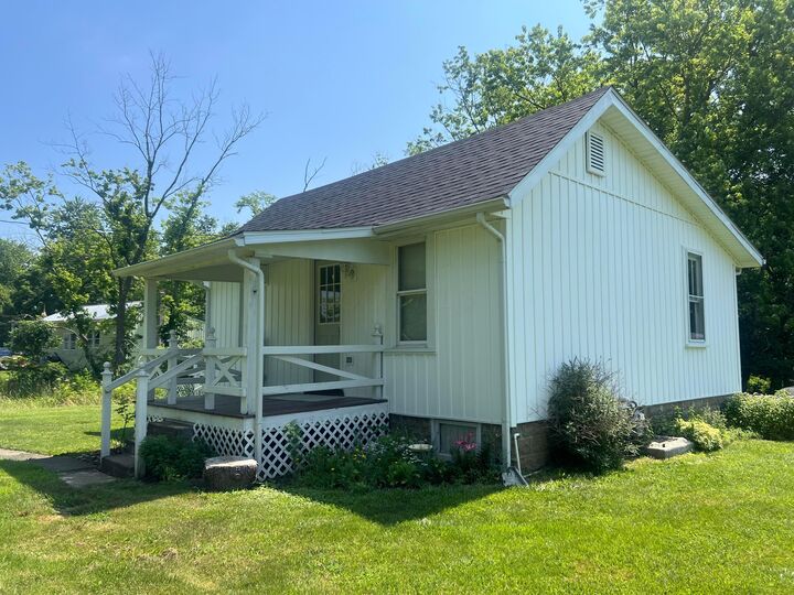 Property Photo:  2320 Sundance Road  OH 43701 