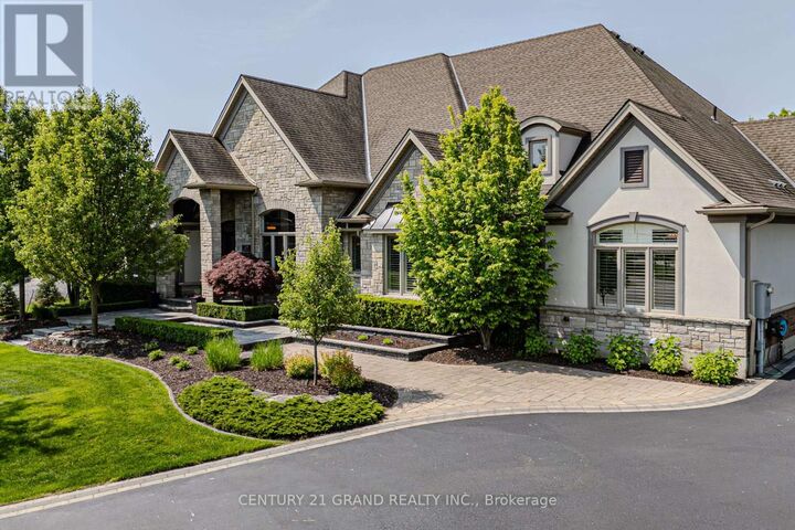 Property Photo: 29 Wallace Court ON N3T 5L7