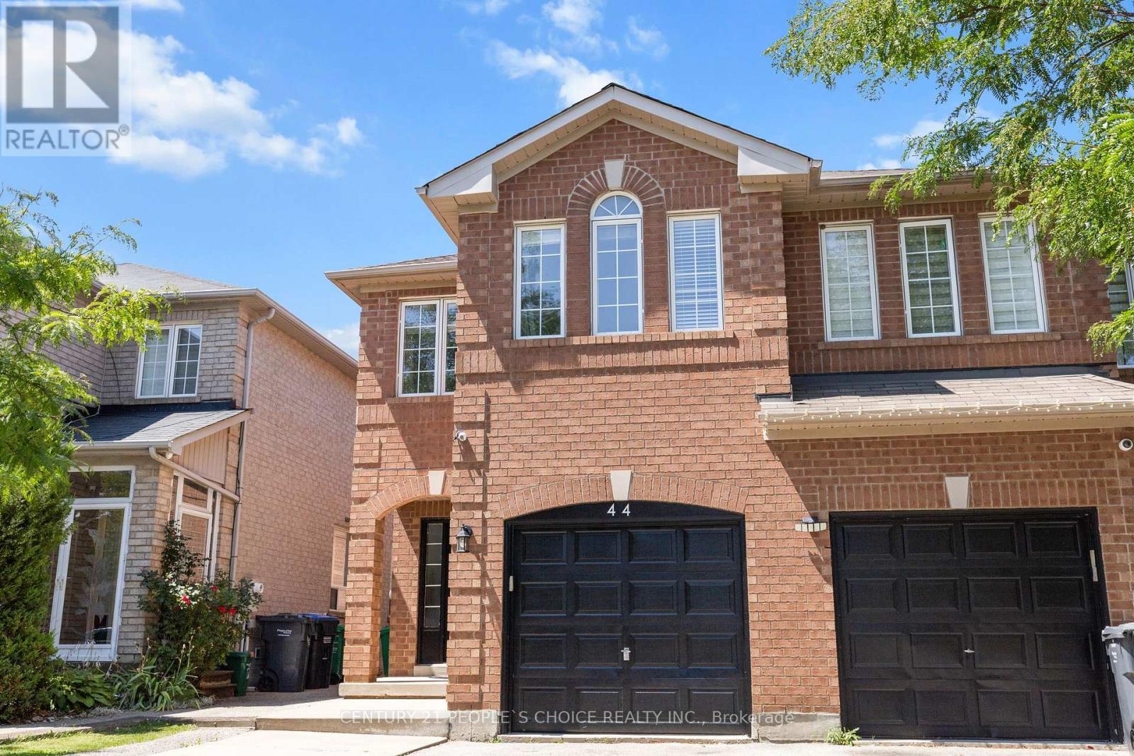 Property Photo:  44 Roadmaster Lane  ON L7A 3A7 