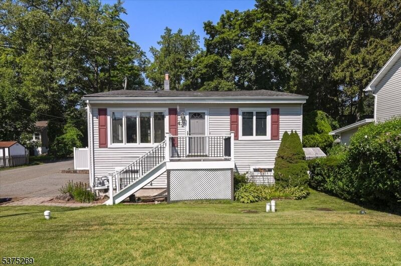 Property Photo: 42 Lakeview Ave NJ 07456