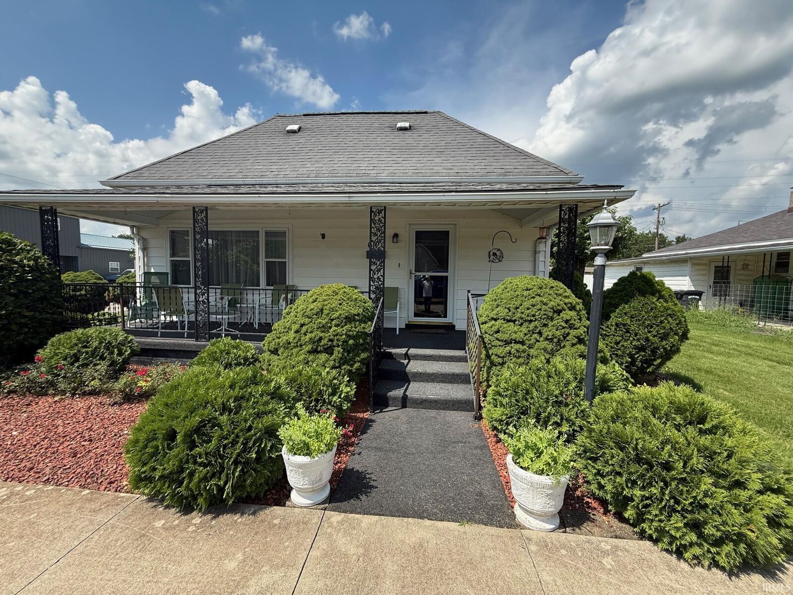 Property Photo: 610 G St NE IN 47441