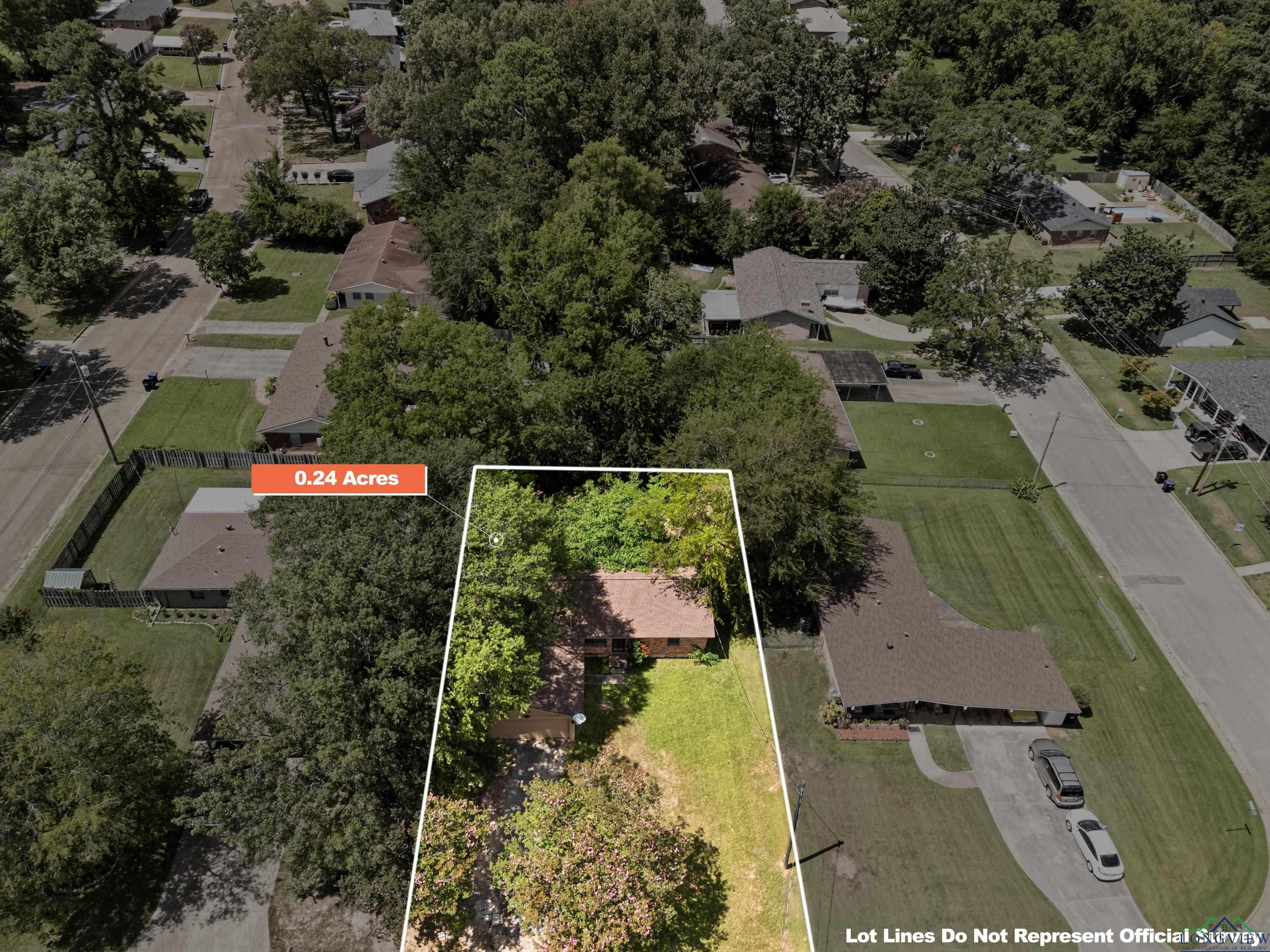 Property Photo:  203 Drake Blvd  TX 75605 
