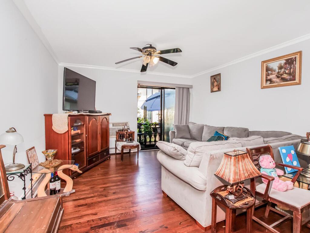Property Photo: 13 Granada Crescent 7 NY 10603