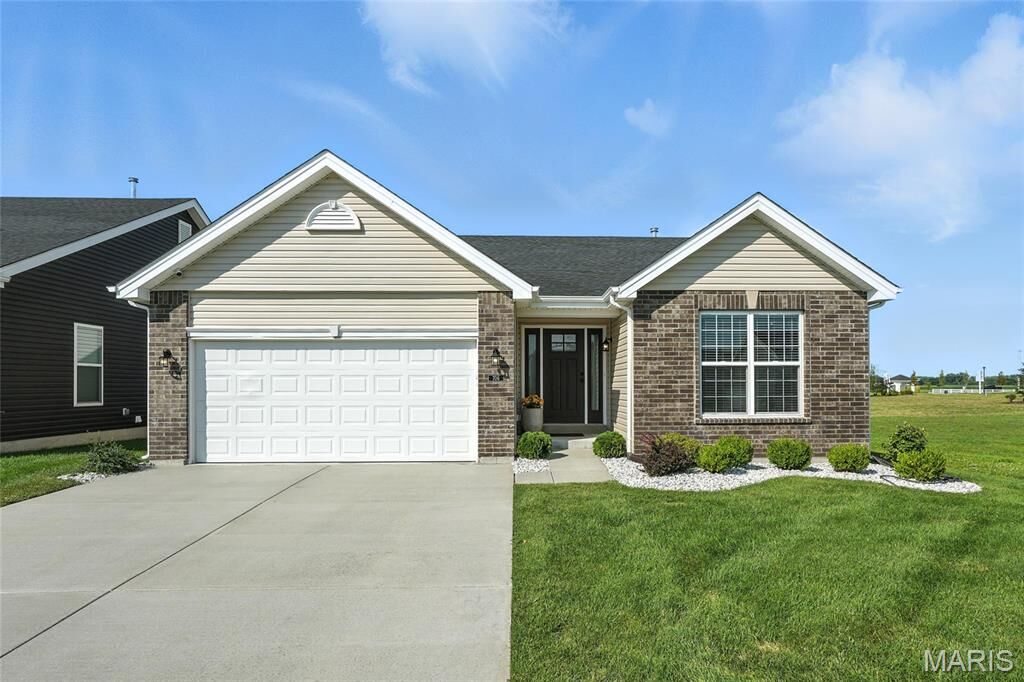 Property Photo: 706 Palisades Drive MO 63301