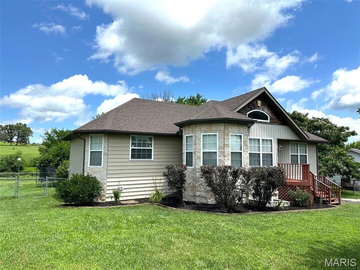 Property Photo:  545 Woody Dr Drive  MO 65536 