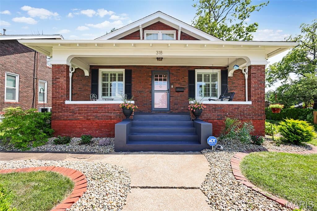 Property Photo:  318 W Park Street  IL 62025 