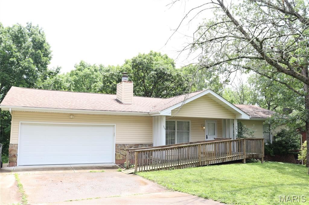 Property Photo: 313 Pearl Drive MO 63050