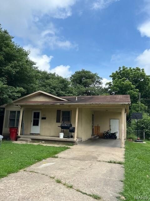Property Photo:  408 Carroll Street  MO 63801 
