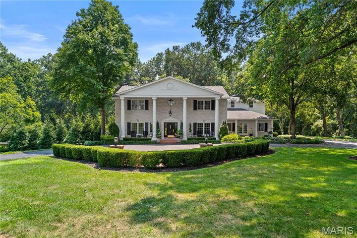 34 Somerset Downs Drive  Ladue MO 63124 photo