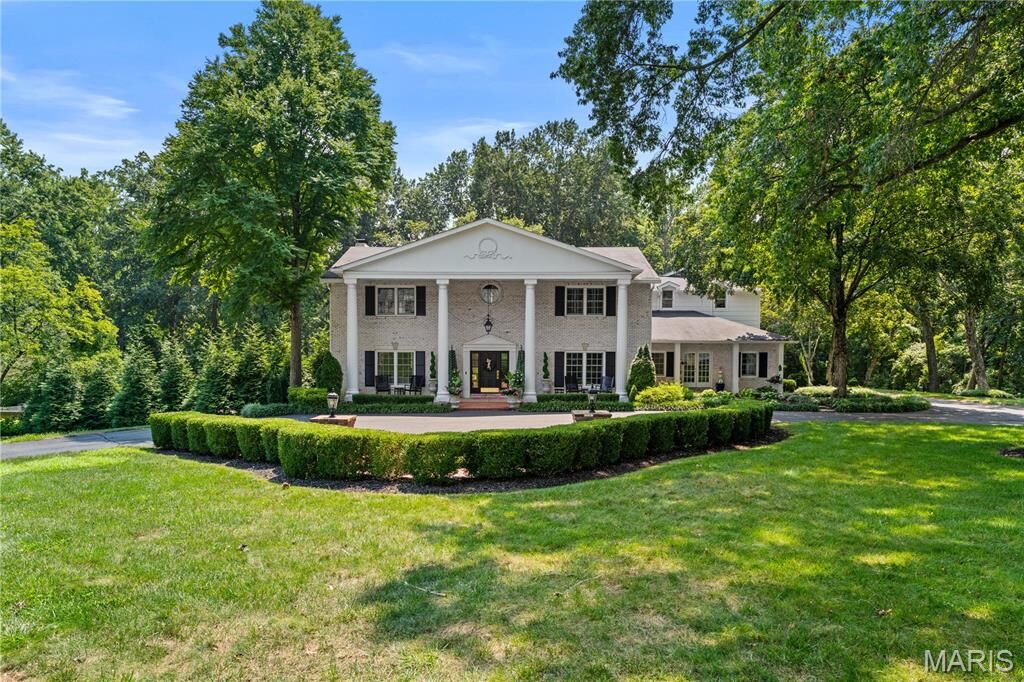 Property Photo:  34 Somerset Downs Drive  MO 63124 
