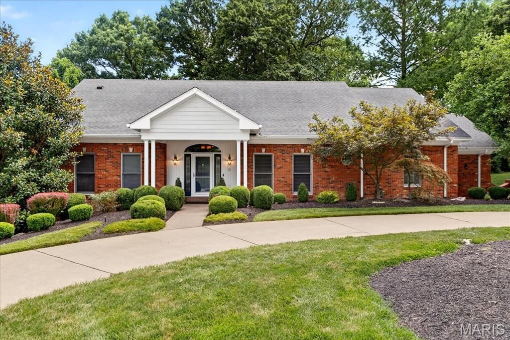 Property Photo:  29 Spoede Lane  MO 63141 