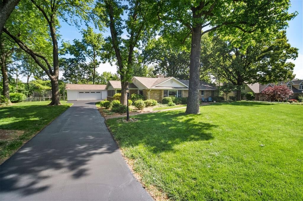 Property Photo: 5 Homestead Acres MO 63132
