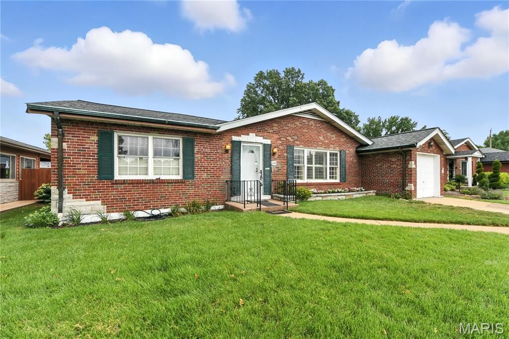 Property Photo: 6269 Kinsey Place MO 63109
