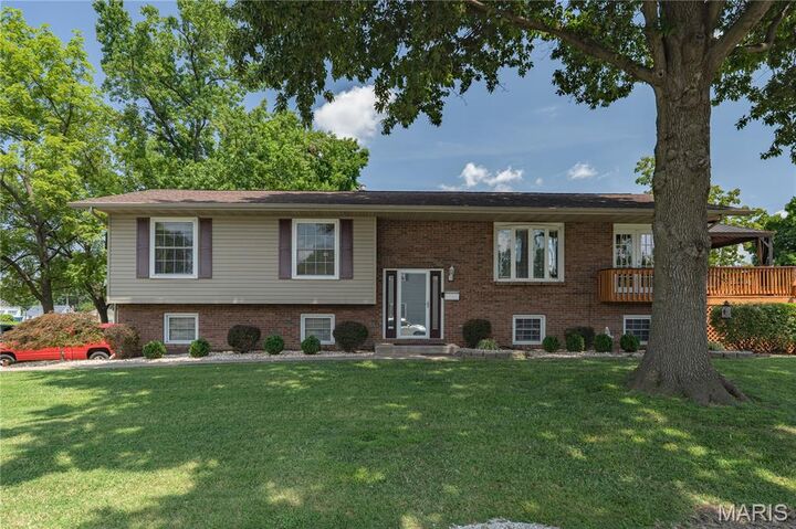 Property Photo:  2201 Richmond Avenue  IL 62040 