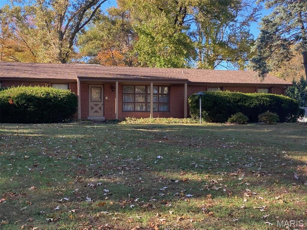 Property Photo: 6501 Howdershell Road MO 63042