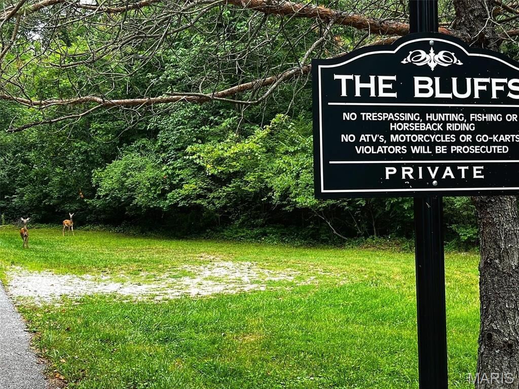 Property Photo:  601 Crooked Creek Lane  MO 63025 