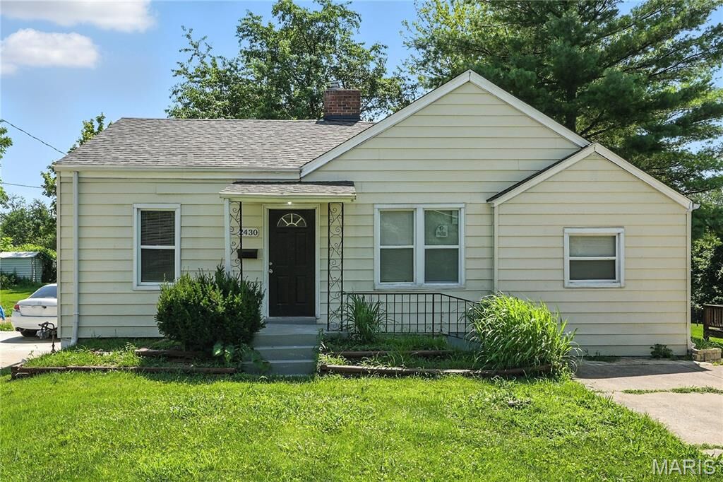 Property Photo: 2430 Prouhet Avenue MO 63114