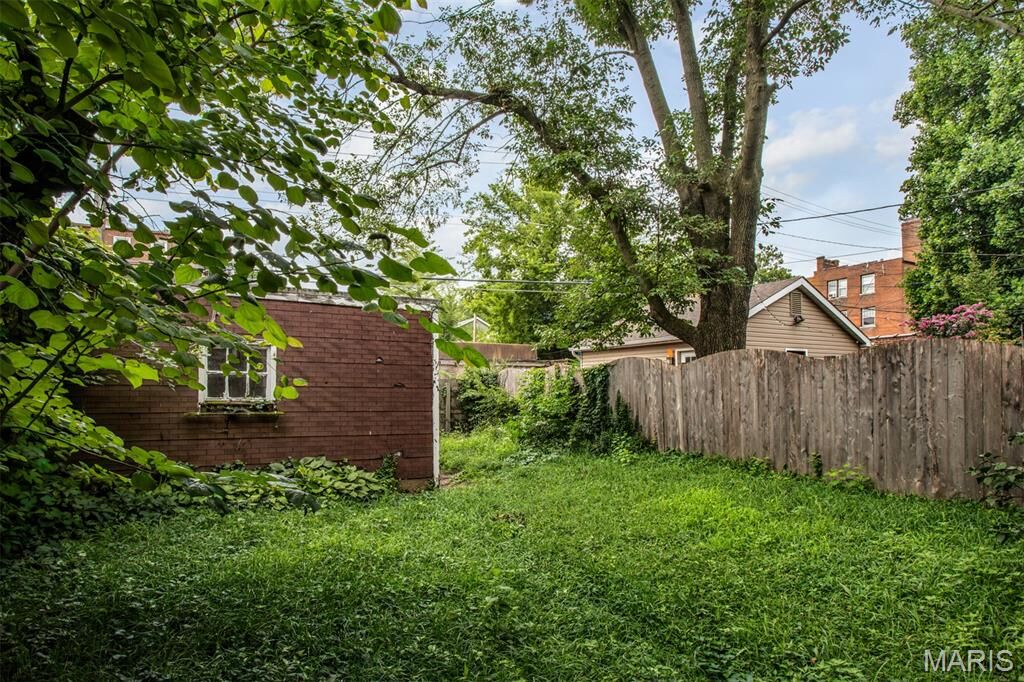 Property Photo: 4138 Botanical Avenue MO 63110