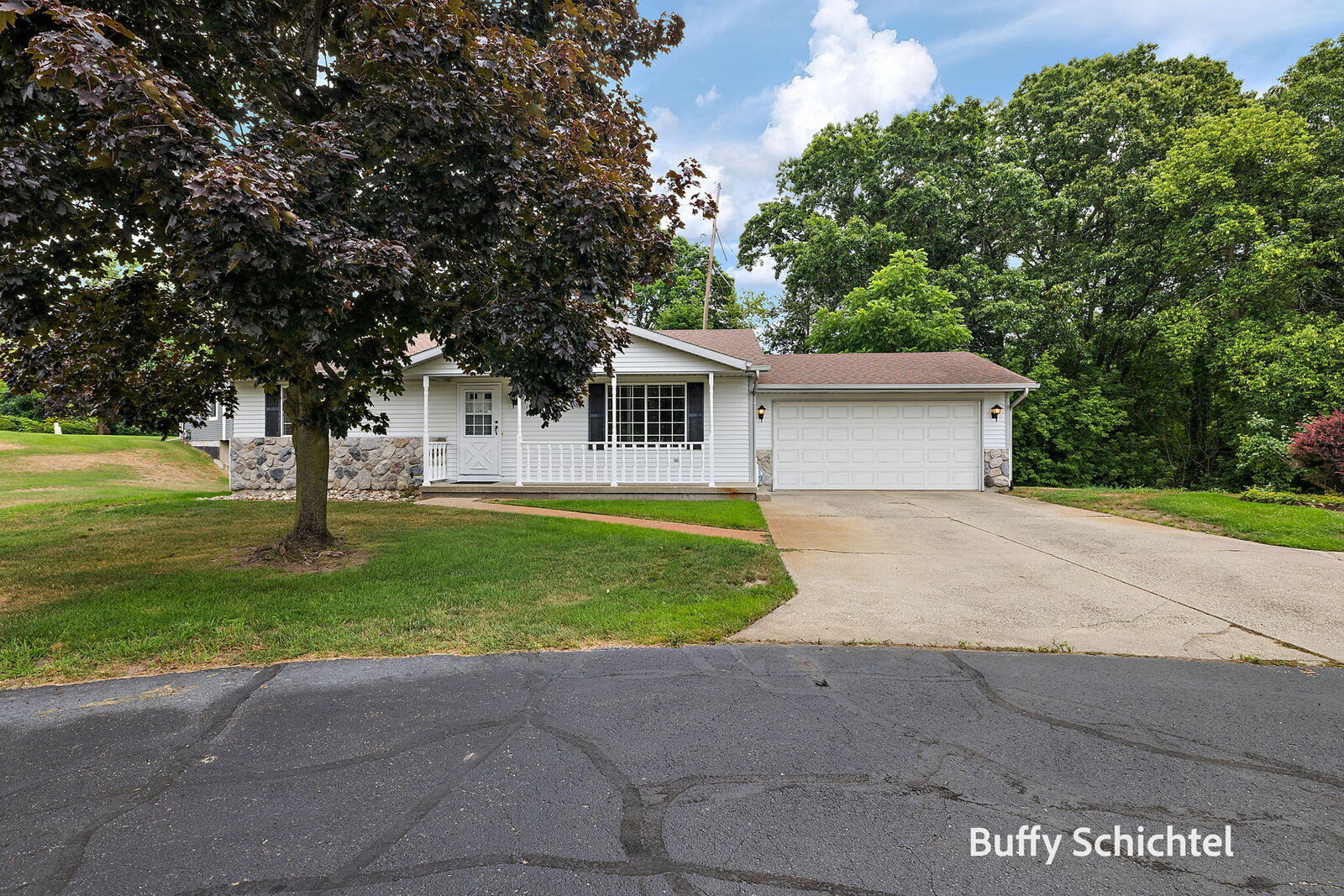 Property Photo:  211 York View Place NW  MI 49321 