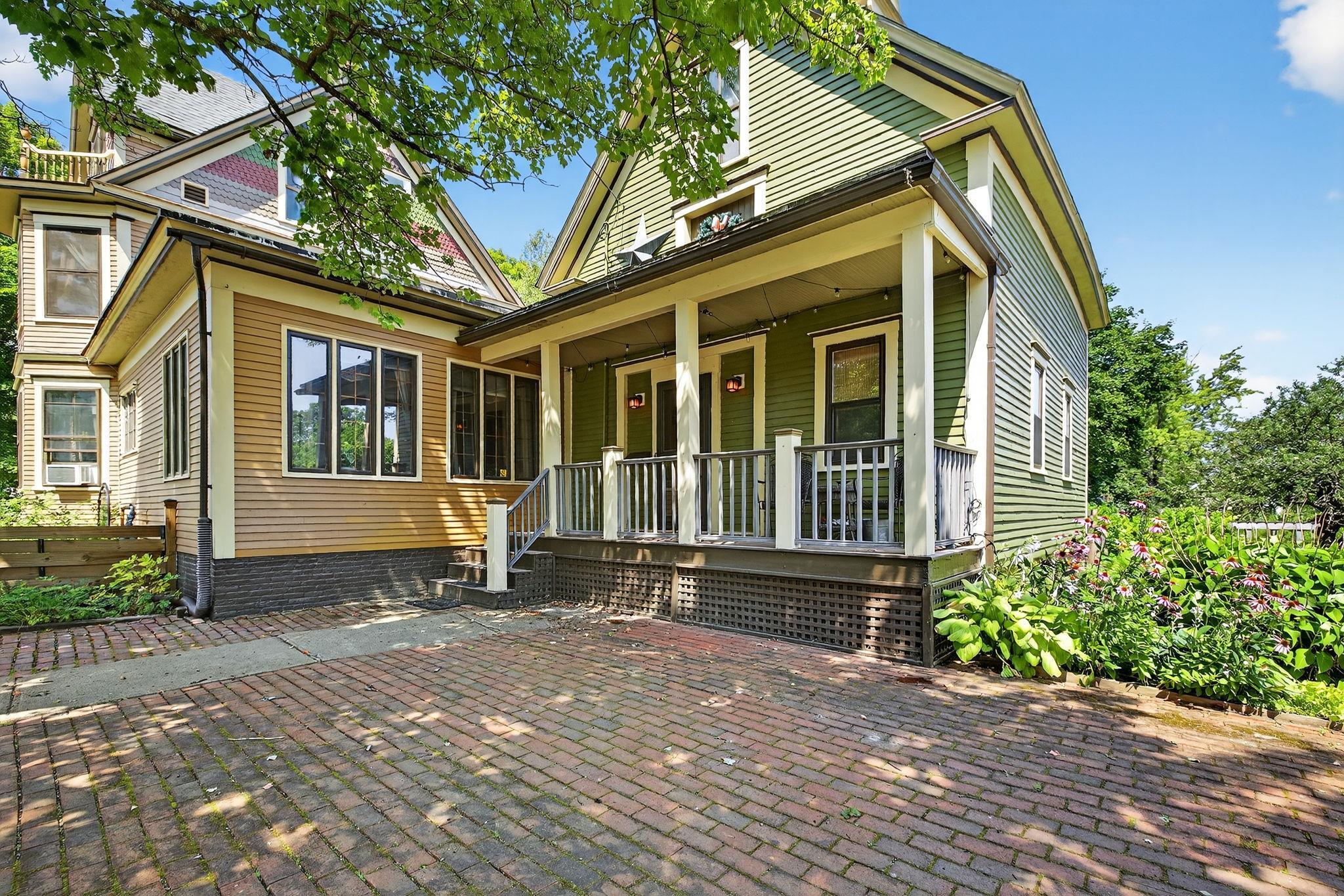 Property Photo: 62 Elm Avenue NH 03235