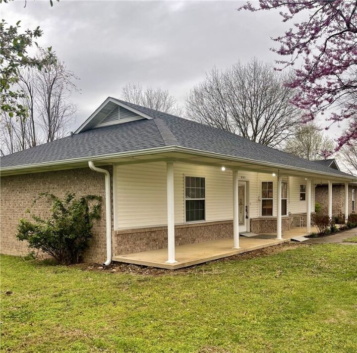 Property Photo:  601-603 Westwood Avenue  AR 72753 