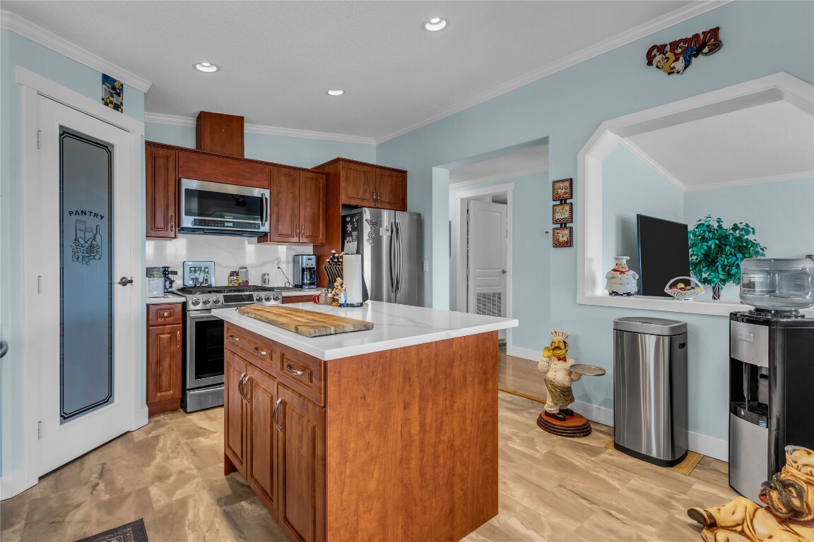 Property Photo: 2025 Shannon Lake Road 10 BC V4V 1V5
