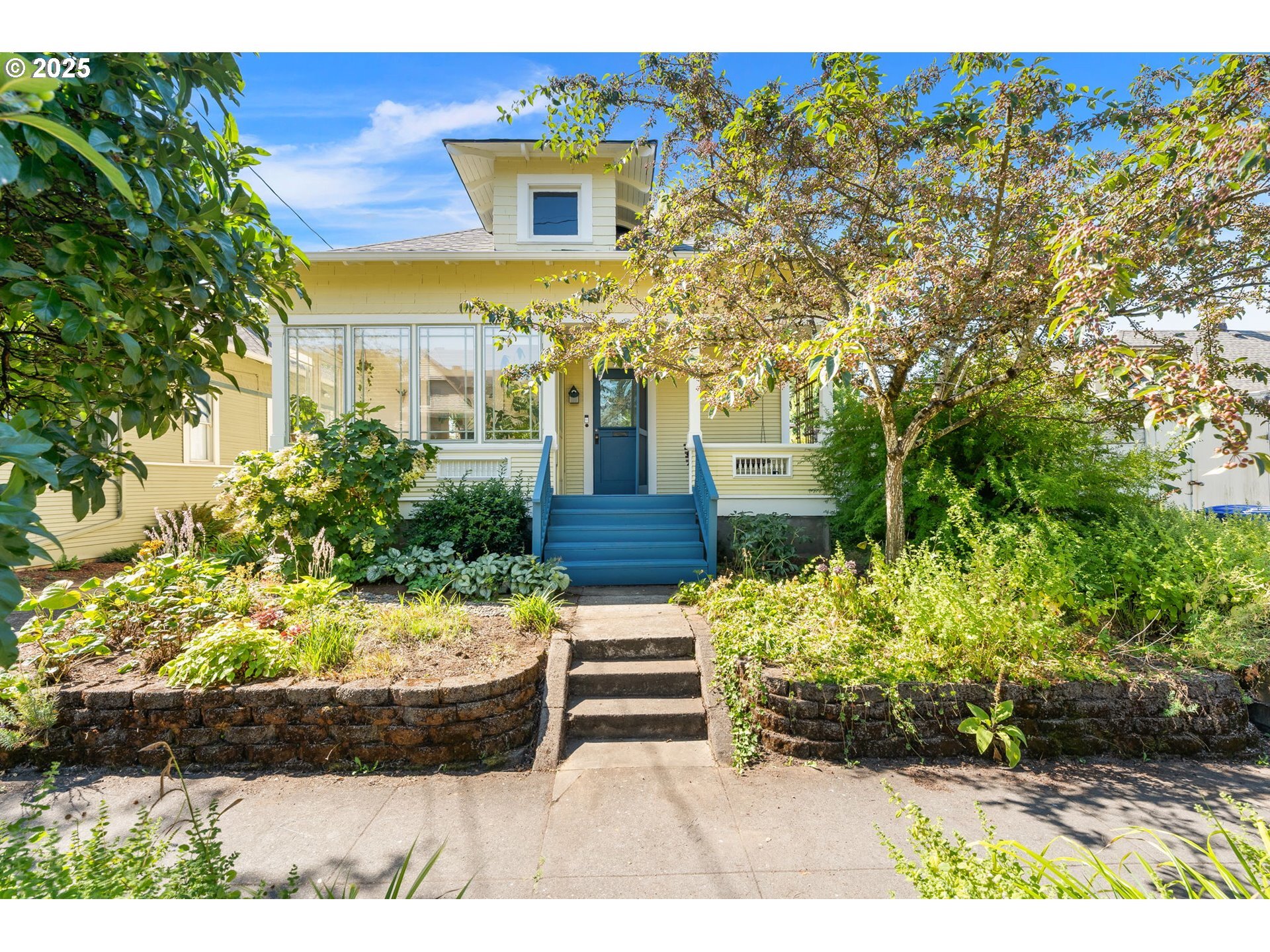 3722 SE Salmon St  Portland OR 97214 photo