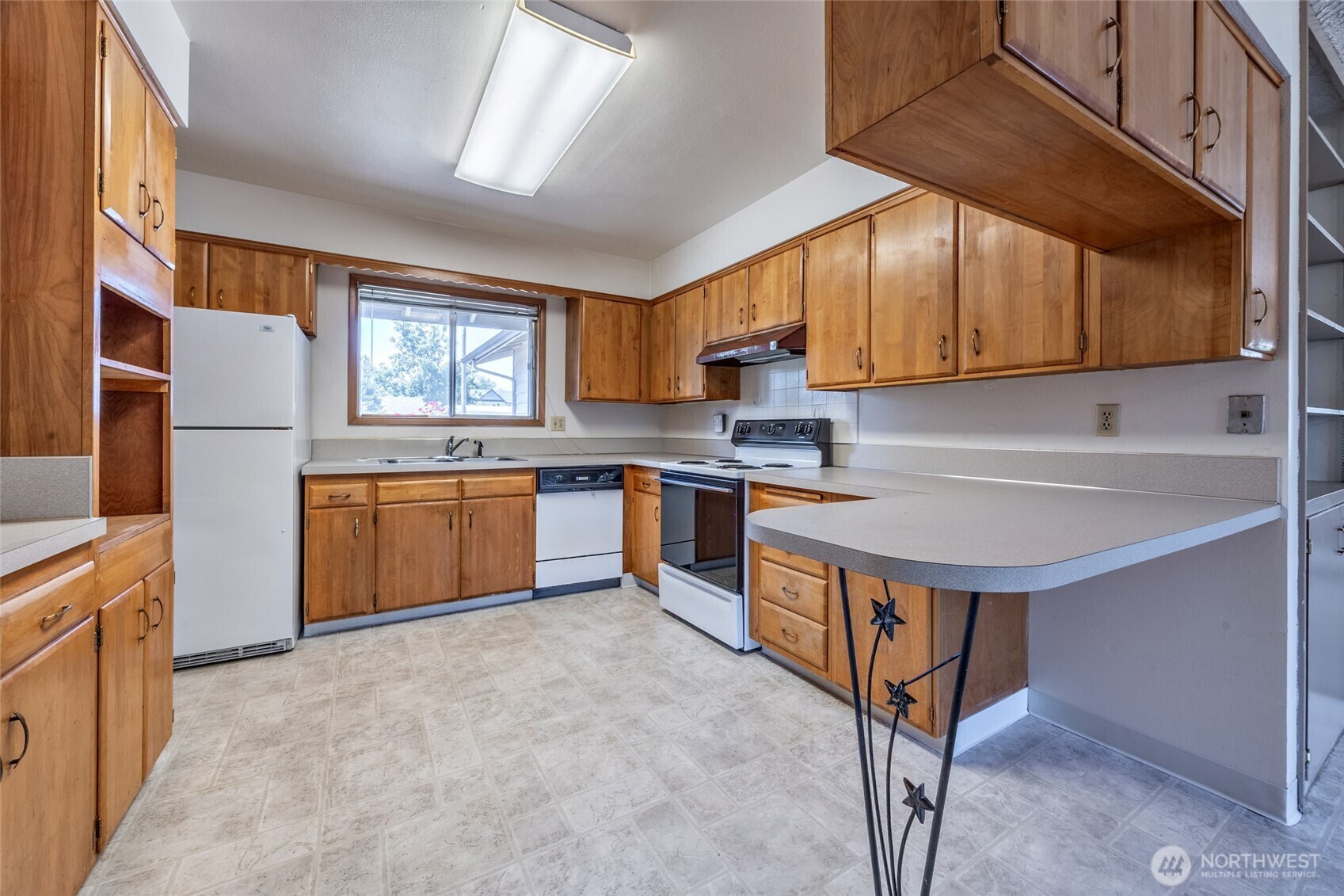 Property Photo: 9507 NW 25th Avenue WA 98665