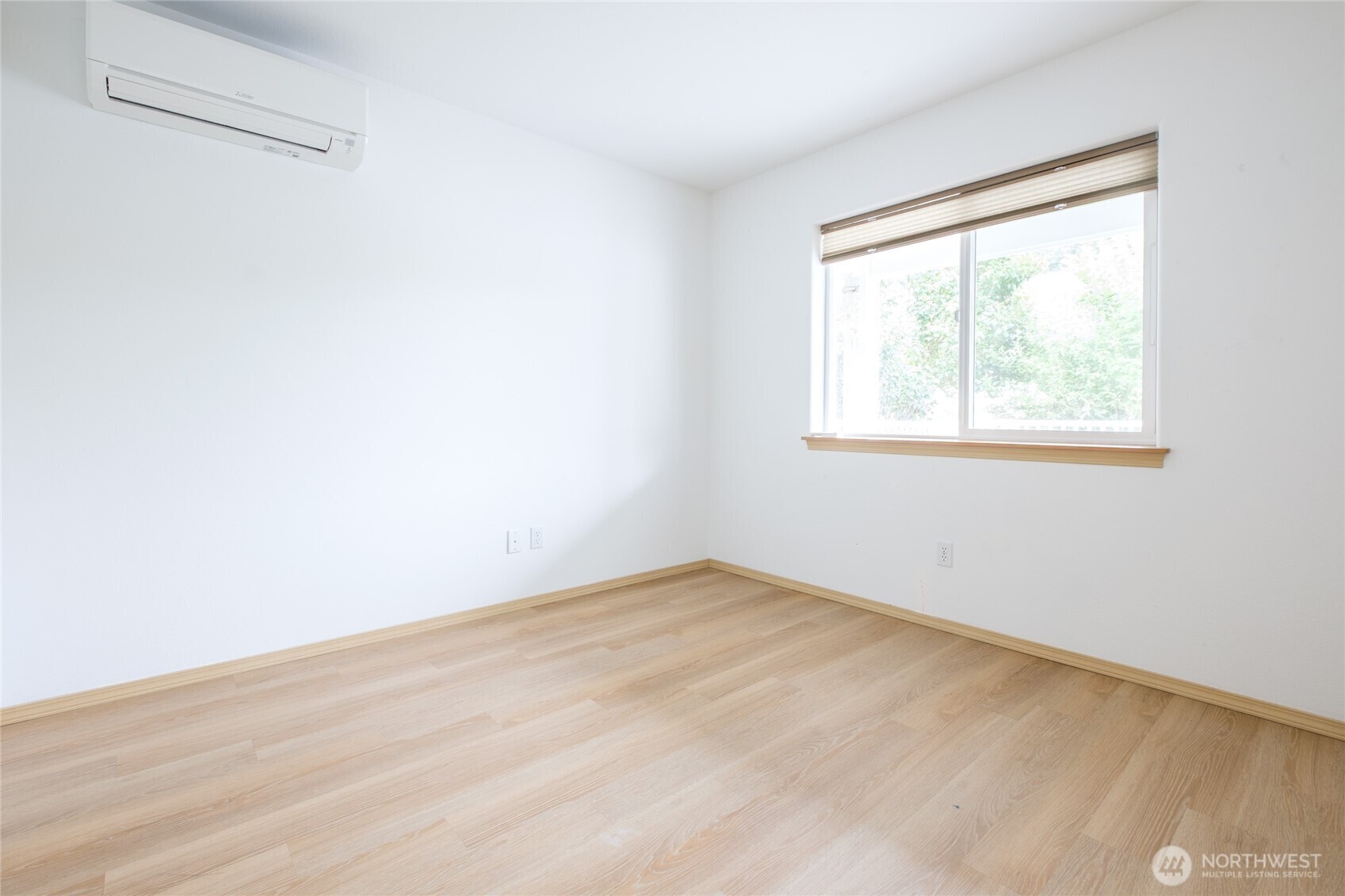Property Photo: 17610 14th Place W WA 98037