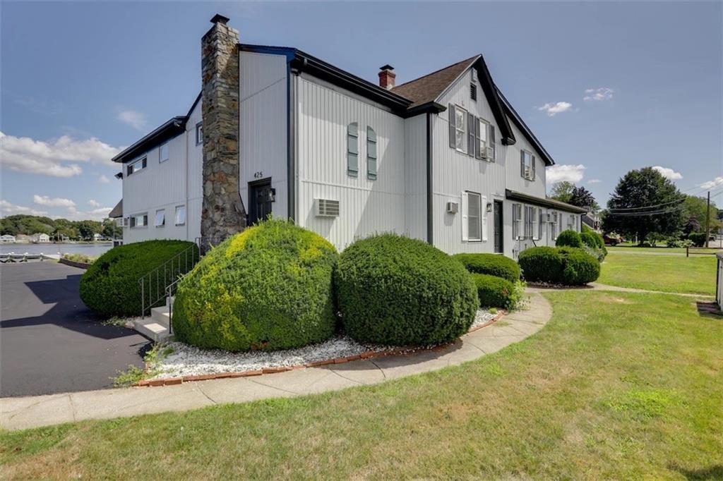 Property Photo: 425 County Road RI 02806