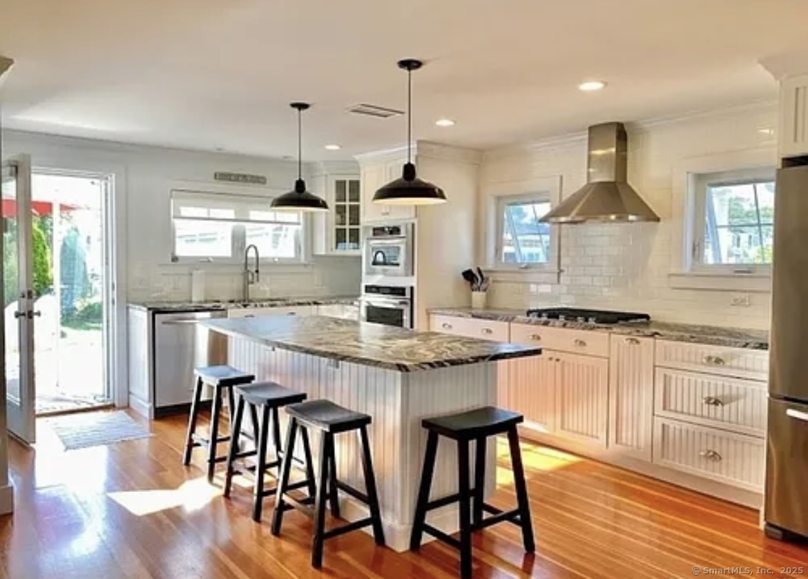 Property Photo: 5 Knollwood Drive CT 06475
