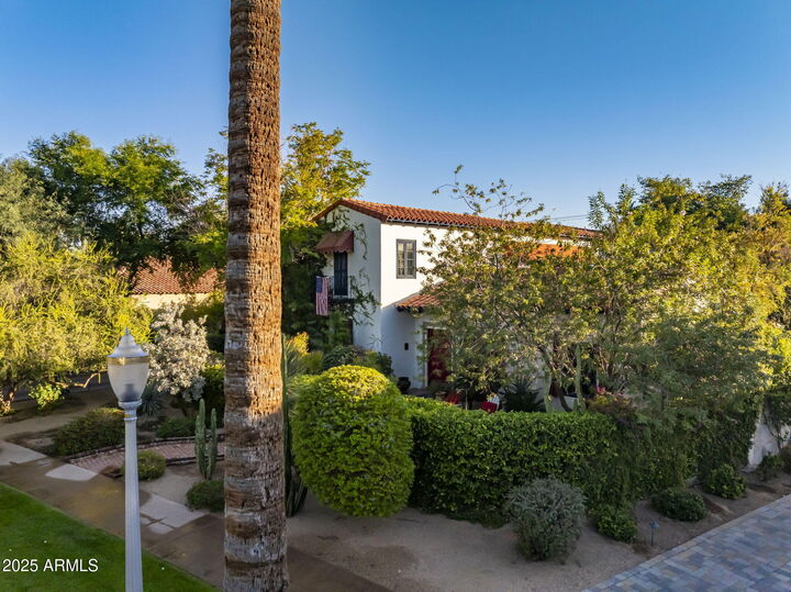 Property Photo:  1614 Palmcroft Drive SW  AZ 85007 