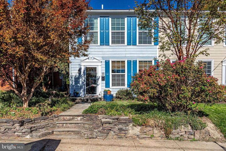 Property Photo:  504 E Bellefonte Avenue  VA 22301 