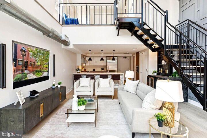 Property Photo: 1701 16th Street N 352 VA 22209