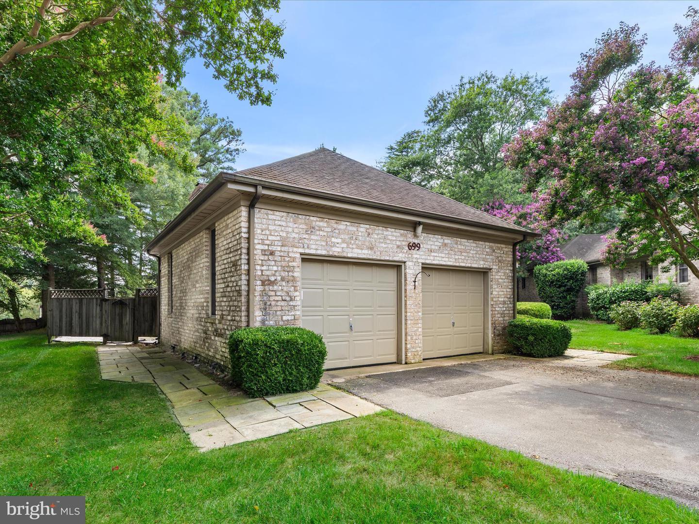 Property Photo: 699 N Park Drive MD 21804