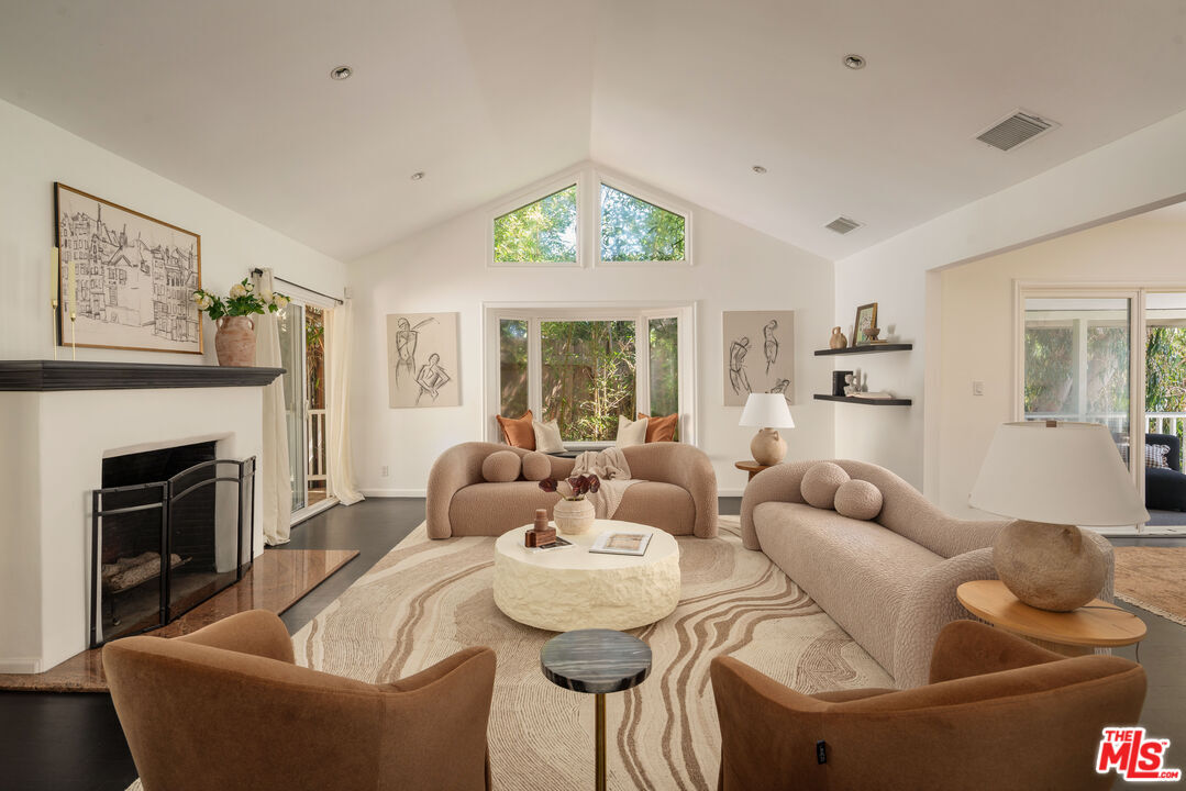 Property Photo: 9146 St Ives Dr CA 90069